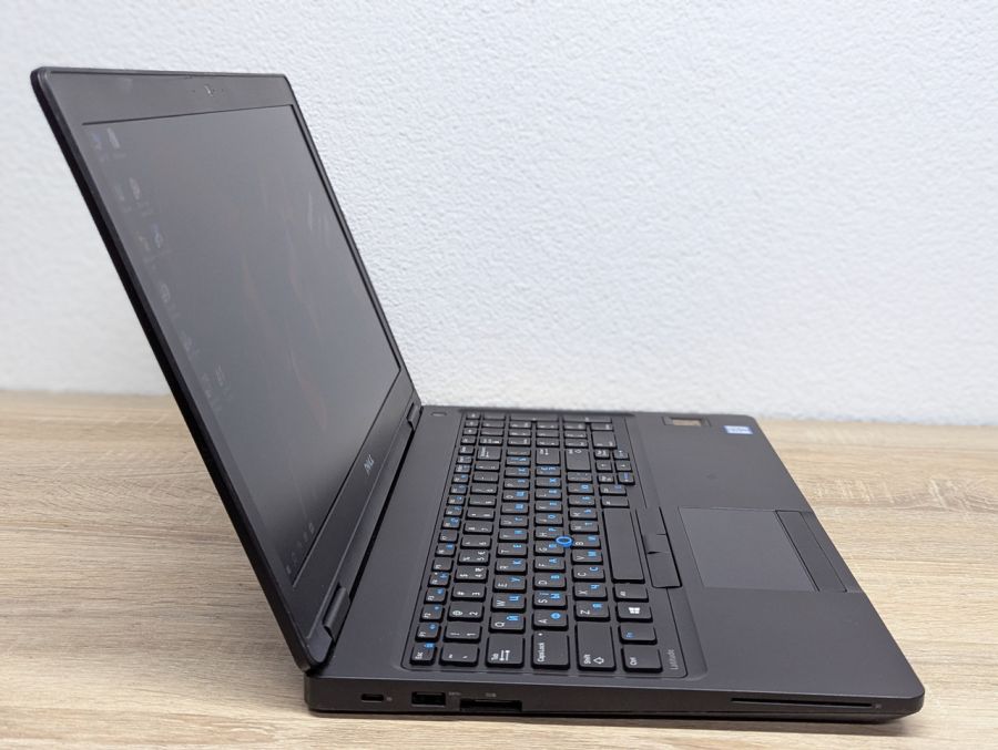 Ноутбук Б/В Dell Latitude 5580, Intel Core i5-6440HQ, DDR4 8 GB, SSD 128GB, 15.6" Full HD