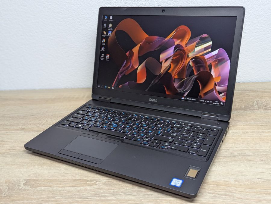 Ноутбук Б/В Dell Latitude 5580, Intel Core i5-6440HQ, DDR4 8 GB, SSD 128GB, 15.6" Full HD