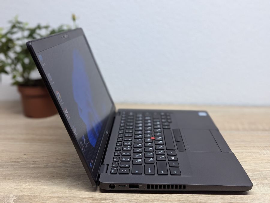 Ноутбук Б/В Dell Latitude 5401, Intel Core i5-9400H, DDR4 16GB, SSD 256GB, 14" Full HD