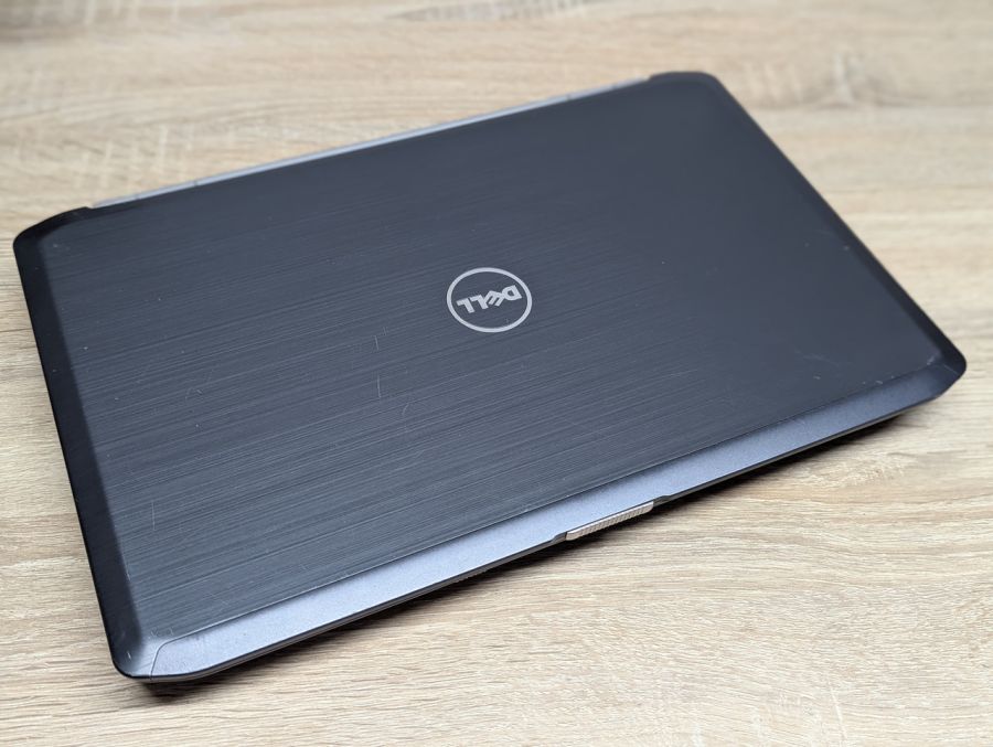 Ноутбук Б/В Dell Latitude E5520, Intel Core i7-2640M, DDR3 8 GB, SSD 128GB, 15.6" Full HD