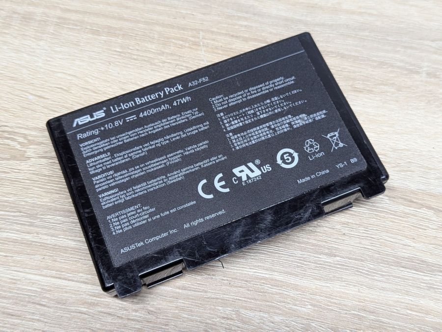 Б/В Оригінальна акумуляторна батарея Asus A32-F52