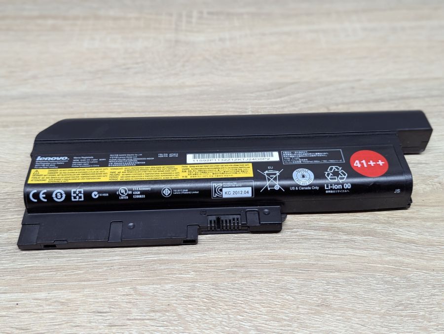 Б/В Оригінальна акумуляторна батарея Lenovo 42T4619,42T4511,92P1132