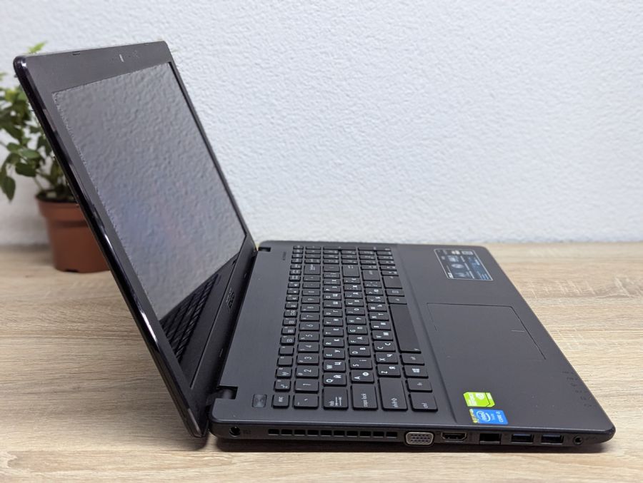 Ноутбук Б/В ASUS F552L, Intel Core i3-4030U, DDR3 8 GB, SSD 128GB, NVIDIA GeForse 820M 1Gb, 15.6"