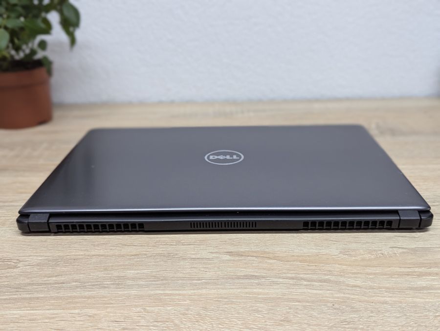 Ноутбук Б/В Dell Vostro 14-5480, Intel Core i7-5500U, DDR3 8 GB, SSD 256GB, NVIDIA GeForce 830M 2Gb, 14"