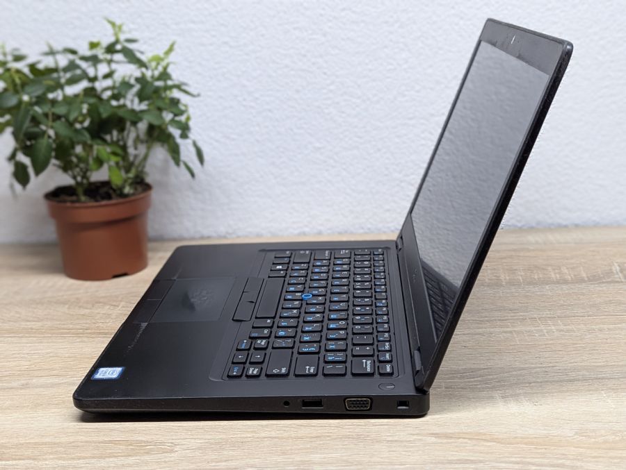 Ноутбук Б/В Dell Latitude 5490, Intel Core i5-8350U, DDR4 8GB, SSD 128GB, 14" Full HD