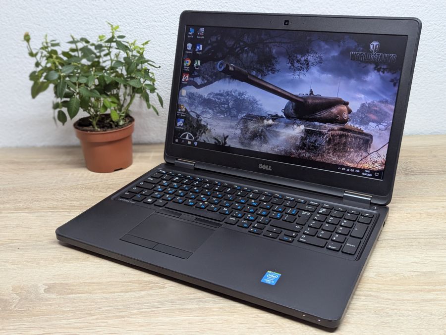 Ноутбук Б/В Dell Latitude E5550, Intel Core i5-5300U, DDR3 8 GB, SSD 128GB, 15.6" HD
