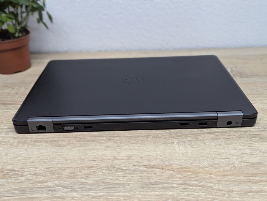 Ноутбук Б/В Dell Latitude E5550, Intel Core i5-5300U, DDR3 8 GB, SSD 128GB, 15.6" HD