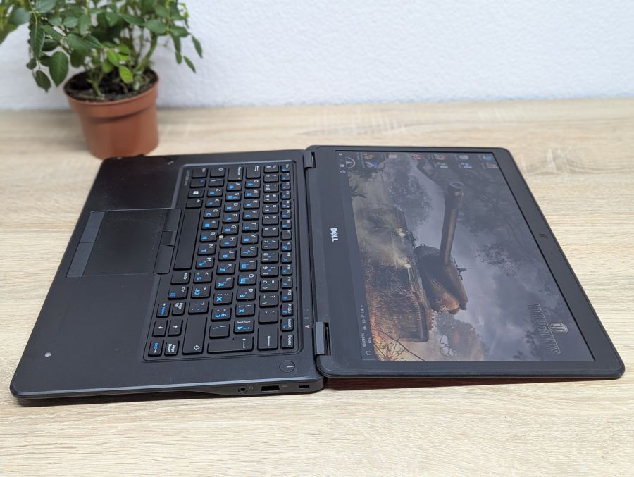 Ноутбук Б/В Dell Latitude E7450, Intel Core i5-5300U, DDR3 8 GB, SSD 128GB, 14" Full HD