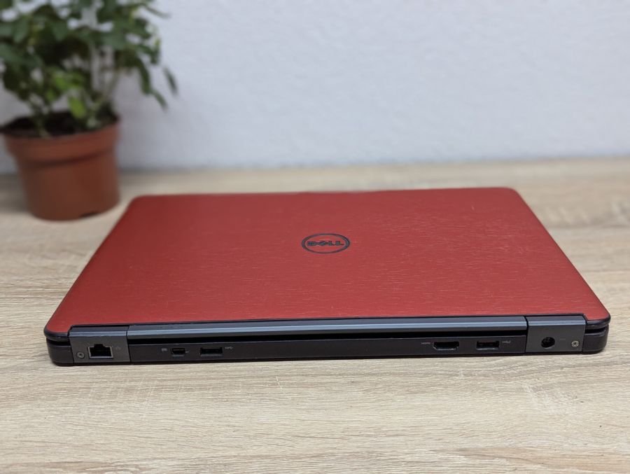 Ноутбук Б/В Dell Latitude E7450, Intel Core i5-5300U, DDR3 8 GB, SSD 128GB, 14" Full HD