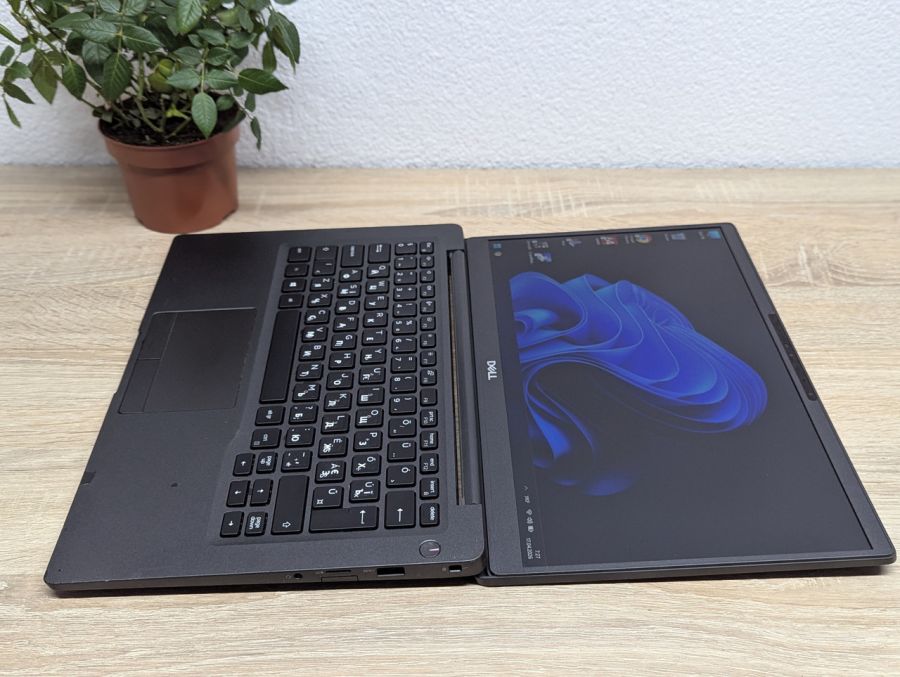 Ноутбук Б/В Dell Latitude 7400, Intel Core i5-8665U, DDR4 16 GB, SSD 256GB, 14" Full HD