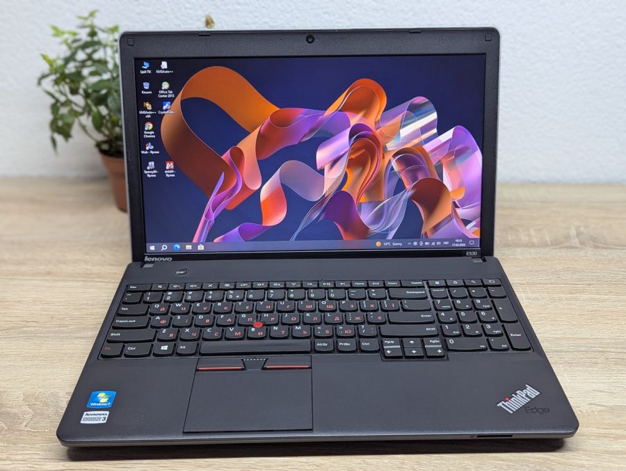 Ноутбук Б/В Lenovo Think Pad Edge E530, Intel Core i3-3120M, DDR3 8 GB, HDD 500GB, NVIDIA GeForce GT 610M 1Gb, 15.6"