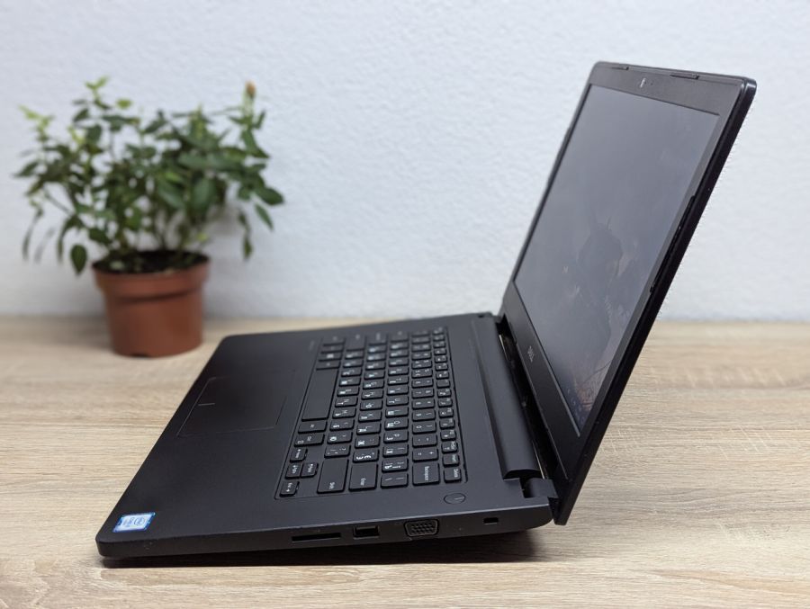 Ноутбук Б/В Dell Latitude 3470, Intel Core i5-6200U, DDR3 8 GB, SSD 128GB, 14" HD