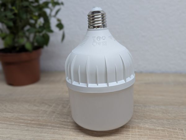 Новий Потужна світлодіодна (LED) лампа Neewer 5700K E27 35 Вт
