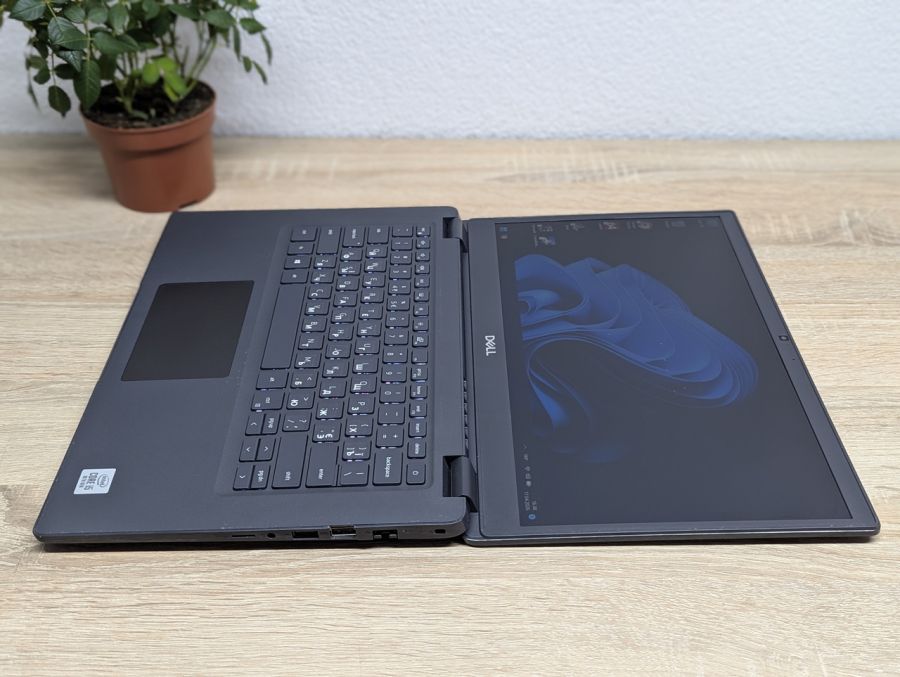 Ноутбук Б/В Dell Latitude 3410, Intel Core i5-10210U, DDR4 16 GB, SSD 256GB, 14" Full HD