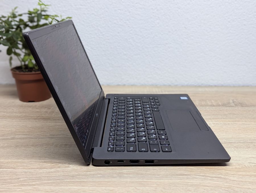 Ноутбук Б/В Dell Latitude 7400, Intel Core i5-8665U, DDR4 16 GB, SSD 256GB, 14" Full HD Сенсор