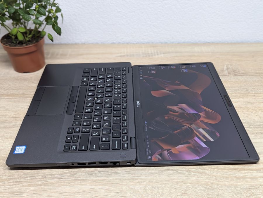 Ноутбук Б/В Dell Latitude 5401, Intel Core i5-9400H, DDR4 16 GB, SSD 256GB, 14" Full HD