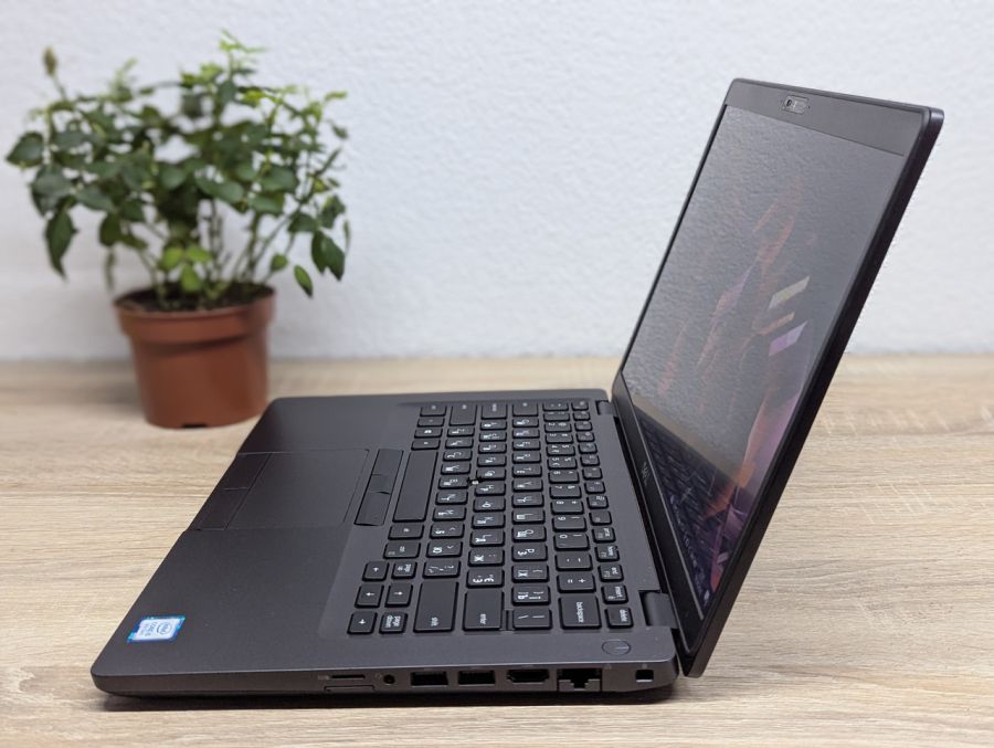 Ноутбук Б/В Dell Latitude 5401, Intel Core i5-9400H, DDR4 16 GB, SSD 256GB, 14" Full HD