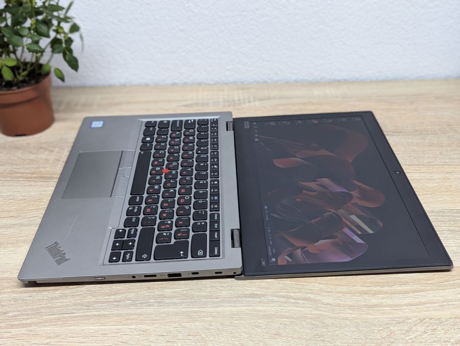 Ноутбук Б/В Lenovo ThinkPad L380, Intel Core i3-7020U, DDR4 16 GB, SSD 256GB, 13" Full HD