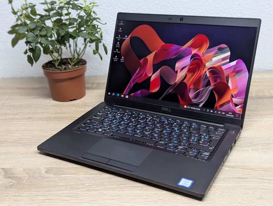 Ноутбук Б/В Dell Latitude 7380, Intel Core i5-7300U, DDR4 16 GB, SSD 256GB, 13" Full HD Сенсор