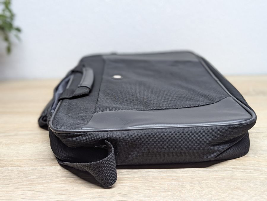 Б/В Сумка для ноутбука HP Essential Top Load Case 15.6 H2W17AA