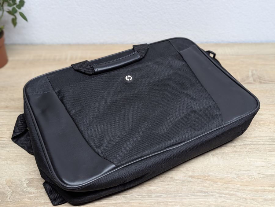 Б/В Сумка для ноутбука HP Essential Top Load Case 15.6 H2W17AA