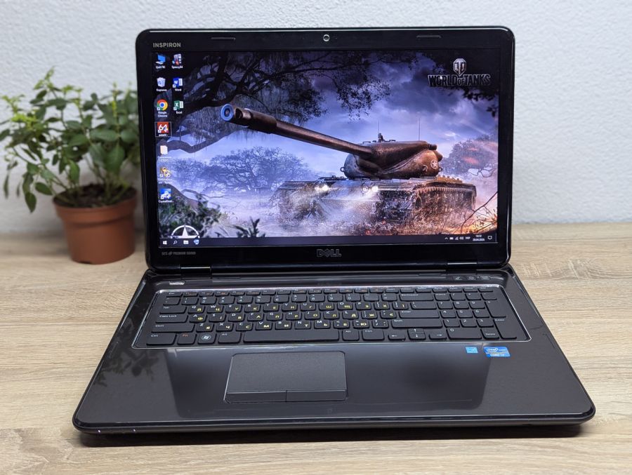 Ноутбук Б/В Dell Inspiron N7110, Intel Core i7-2670QM, DDR3 8 GB, SSD 1 TB, NVIDIA GeForce GT 525M 2Gb, 17.3"