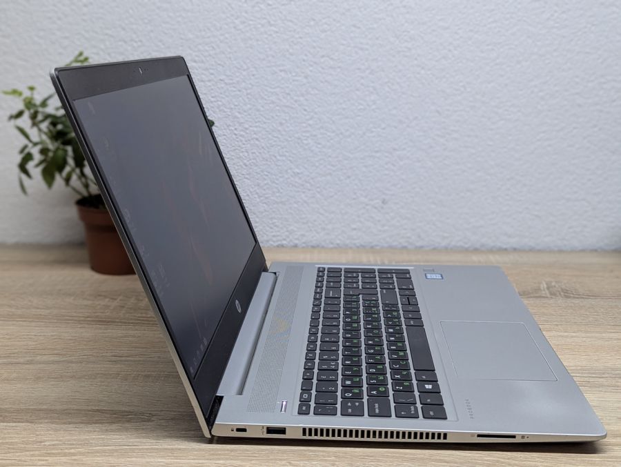 Ноутбук Б/В HP ProBook 450 G6, Intel Core i5-8265U, DDR4 16 GB, SSD 256GB, 15.6" UHD