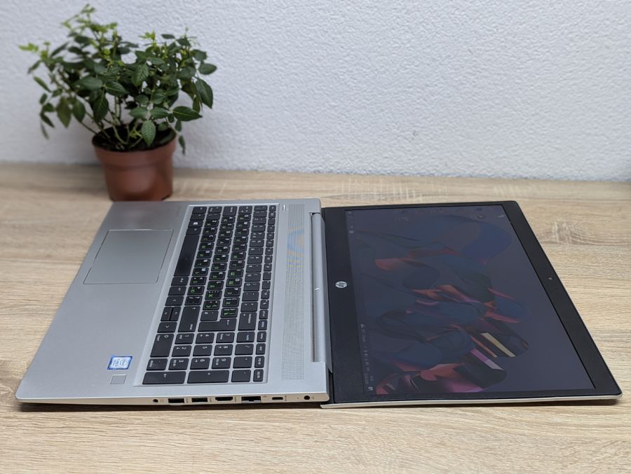Ноутбук Б/В HP ProBook 450 G6, Intel Core i5-8265U, DDR4 16 GB, SSD 256GB, 15.6" UHD