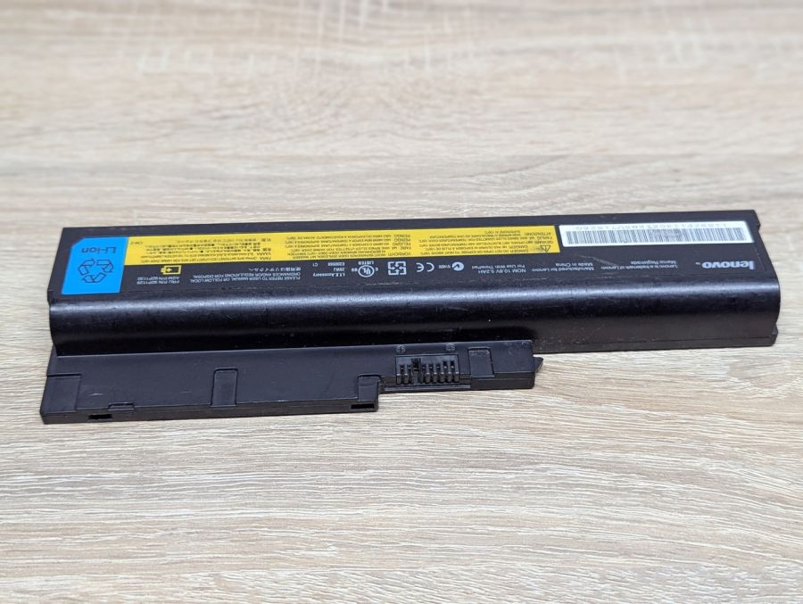 Б/В Оригінальна акумуляторна батарея Lenovo 92P1129,92P1130
