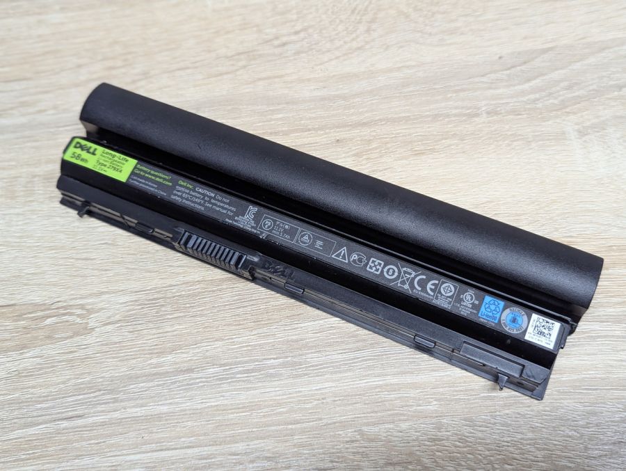 Б/В Оригінальна акумуляторна батарея Dell J79X4