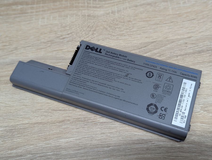 Б/В Акумуляторна батарея Dell CF623 [ProductHub SKU CF623]