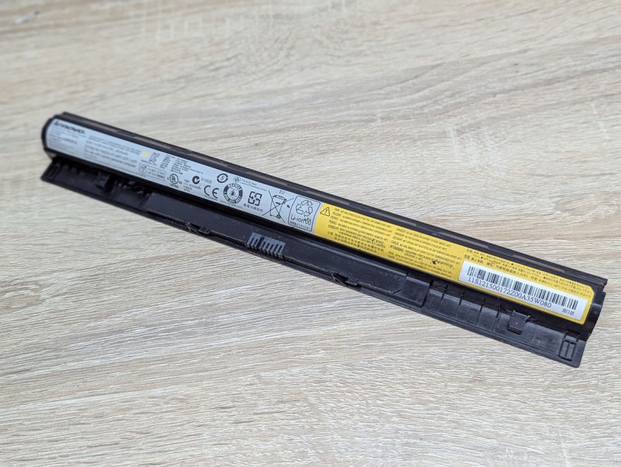 Б/В Оригінальна акумуляторна батарея Lenovo L12M4E01