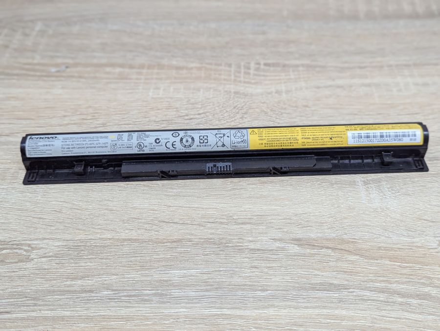 Б/В Оригінальна акумуляторна батарея Lenovo L12M4E01