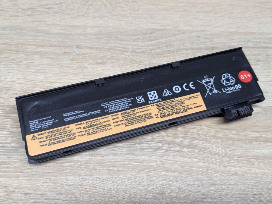Б/В Оригінальна акумуляторна батарея Lenovo SB10K97584 (01AV427)