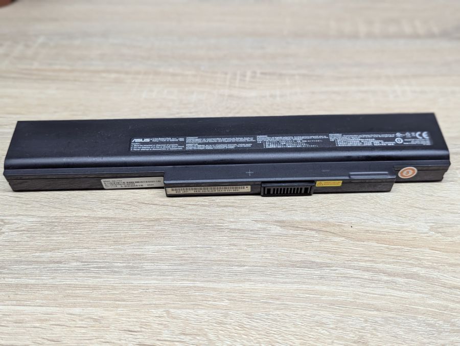 Б/В Оригінальна акумуляторна батарея Asus A42-V1,L082031