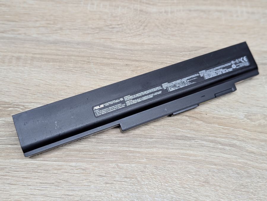 Б/В Оригінальна акумуляторна батарея Asus A42-V1,L082031