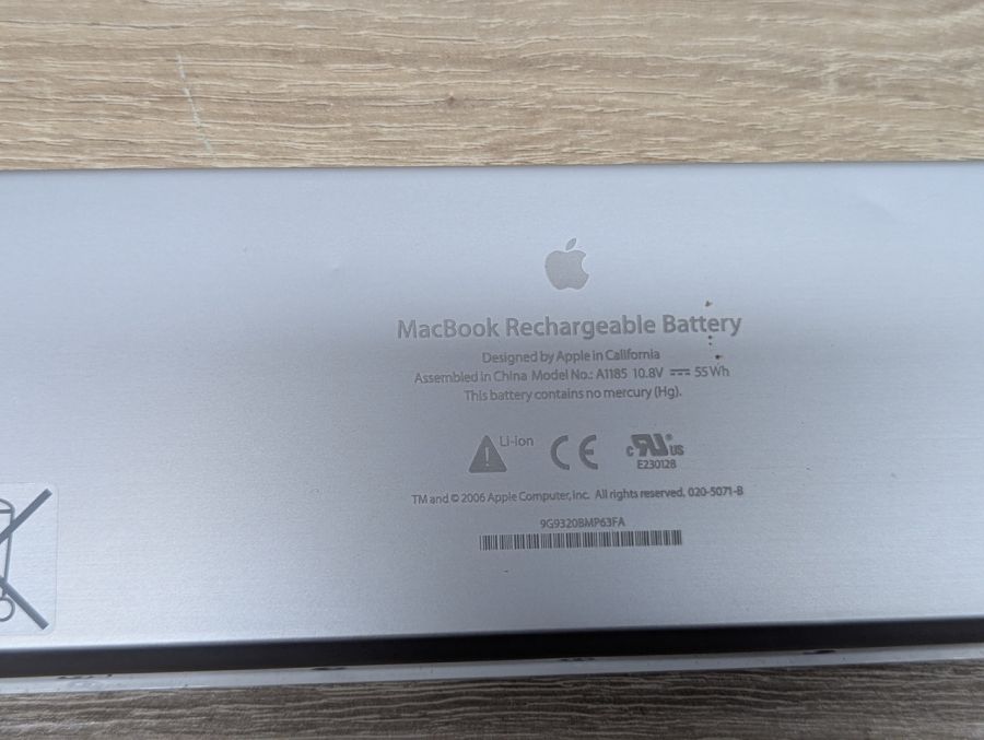Б/В Акумуляторна батарея MacBook 13" A1185