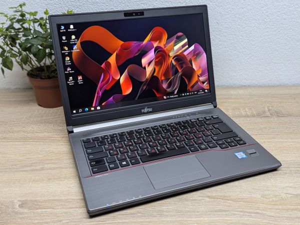 Ноутбук Б/В Fujitsu E746, Intel Core i5-6200U, DDR4 8 GB, SSD 128GB, 14" Full HD