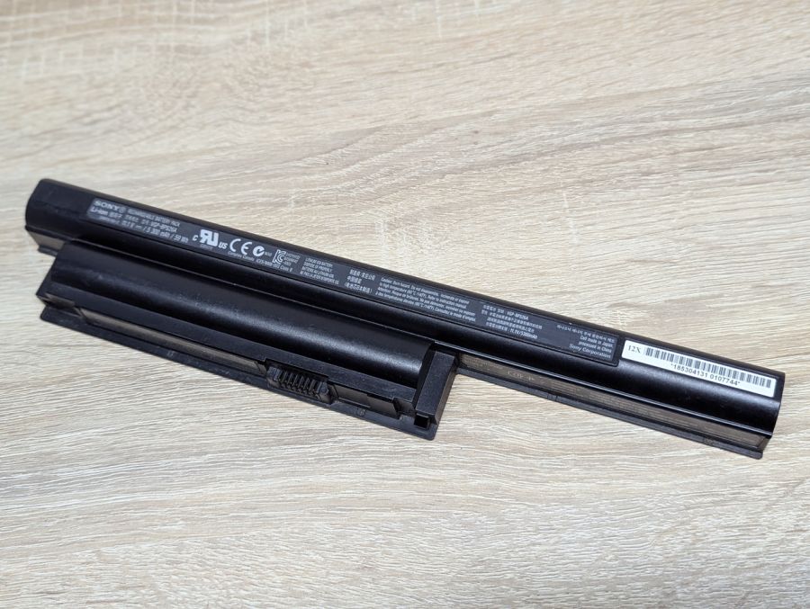 Б/В Оригінальна акумуляторна батарея Sony VGP-BPS26A