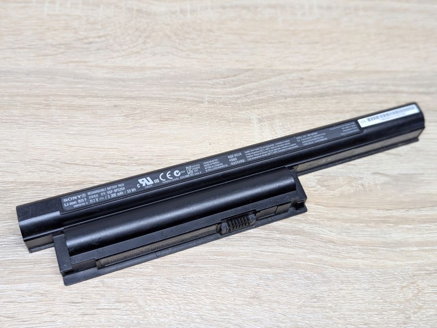 Б/В Оригінальна акумуляторна батарея Sony VGP-BPS26A