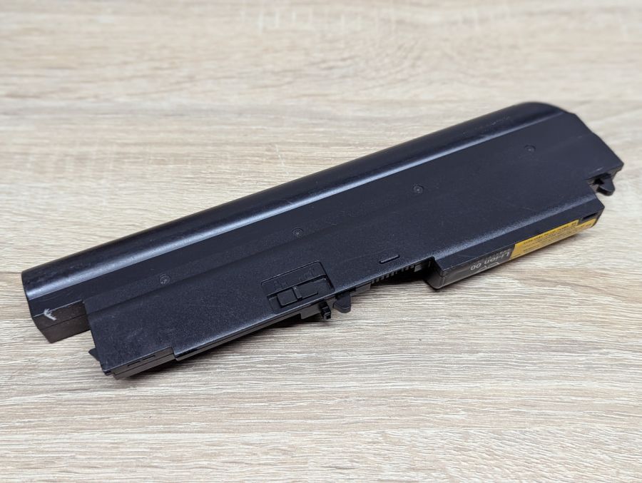 Б/В Оригінальна акумуляторна батарея Lenovo 42T4677,42T5263