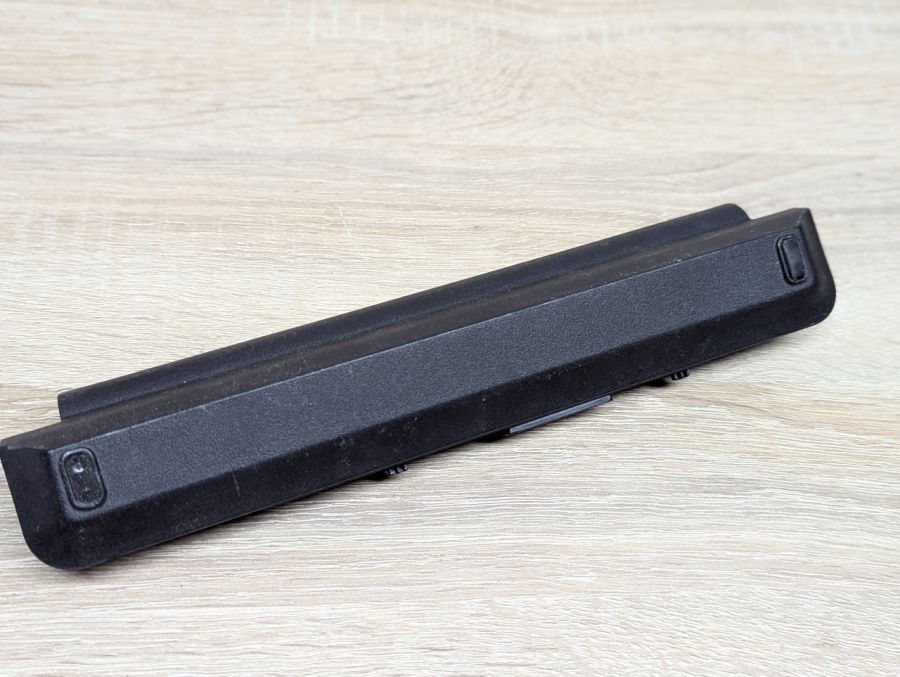 Б/В Оригінальна акумуляторна батарея Dell N887N