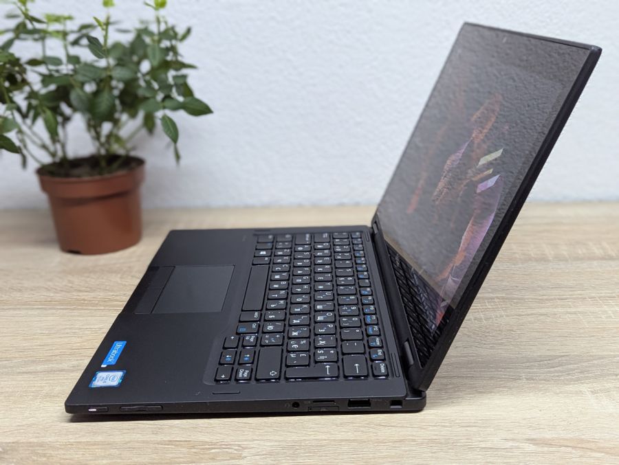 Ноутбук Б/В Dell Latitude 5289, Intel Core i5-7300U, DDR3 8 GB, SSD 128GB, 12" Full HD Сенсор