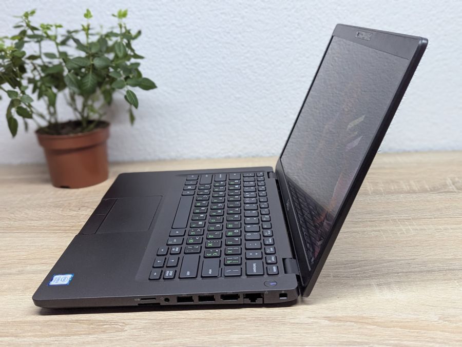 Ноутбук Б/В Dell Latitude 5400, Intel Core i5-8265U, DDR4 16 GB, SSD 256GB, 14" Full HD Сенсор