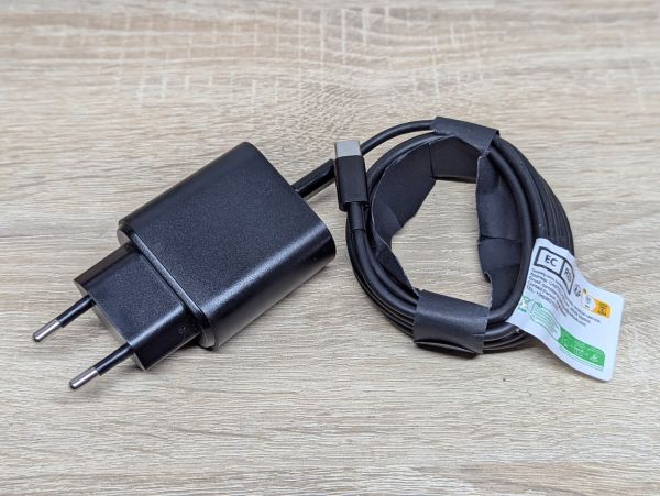 Новий Зарядний пристрій Nanaisse 45W USB C Plug KXS-2389