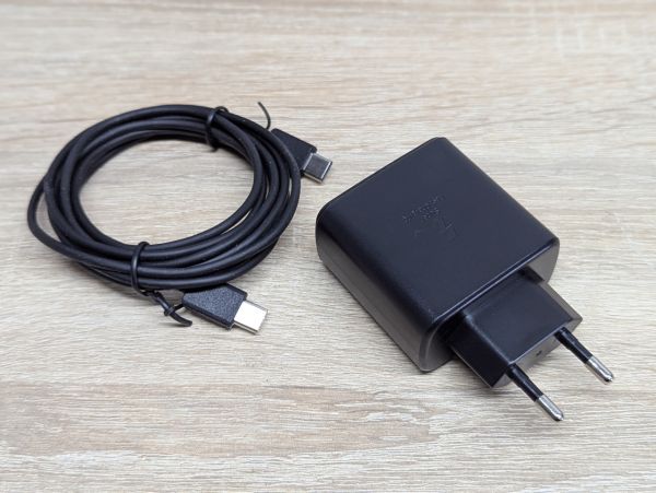 Новий Мережевий зарядний пристрій EP-TA845 USB Type-C 45 Вт