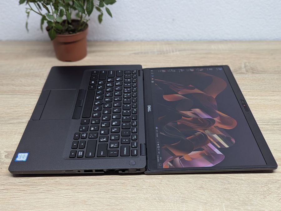Ноутбук Б/В Dell Latitude 5401, Intel Core i5-9400H, DDR4 16 GB, SSD 256GB, 14" Full HD