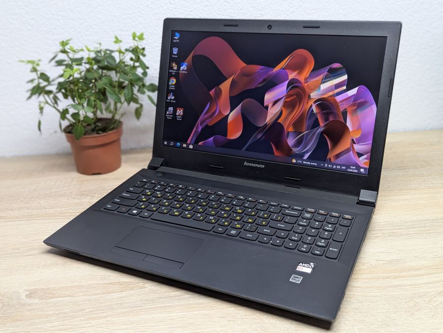 Ноутбук Б/В Lenovo B50-45, AMD E1-6010, DDR3 8 GB, SSD 128GB, AMD Radeon R2, 15.6"