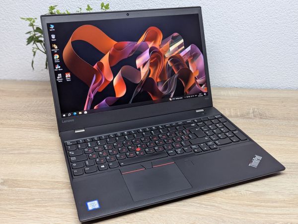 Ноутбук Б/В Lenovo ThinkPad T570, Intel Core i5-7300U, DDR4 8 GB, SSD 256GB, 15.6" Full HD