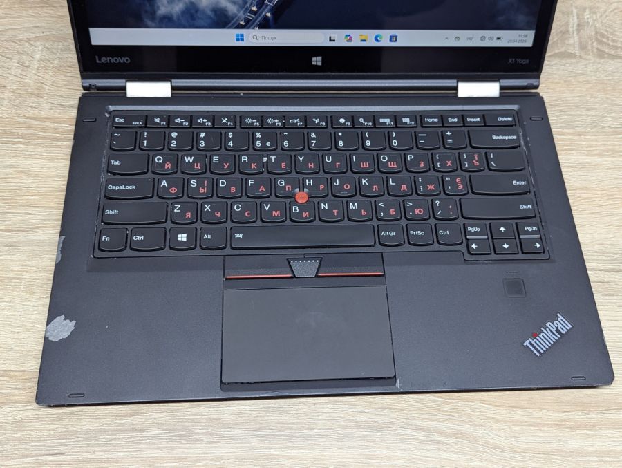 Ноутбук Б/В Lenovo X1 Yoga, Intel Core i7-6500U, DDR3 8 GB, SSD 256GB, 14" Full HD Сенсор